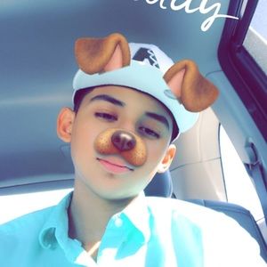 Meet your Posher, Luis